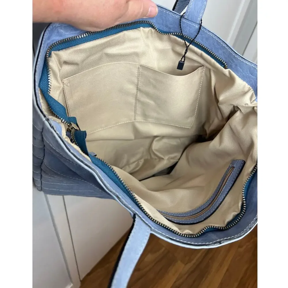 Gorgeous Women's Pebbled Leather Seamed Shoulder Bag Large Blue NEW